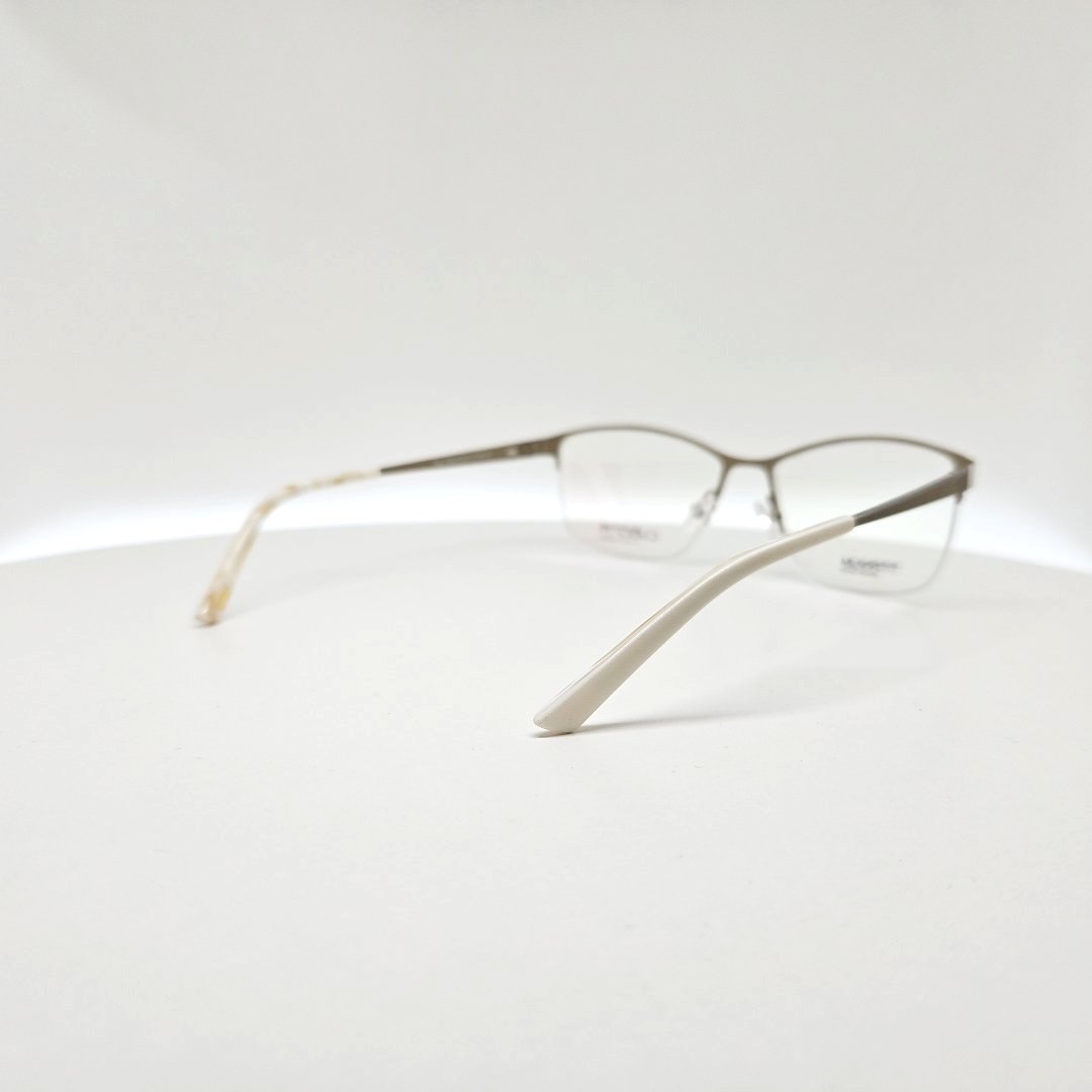 Brillestel fra Prague Eyewear, Model 8334, Farve C2. 360 grader produktfoto 16 af 24