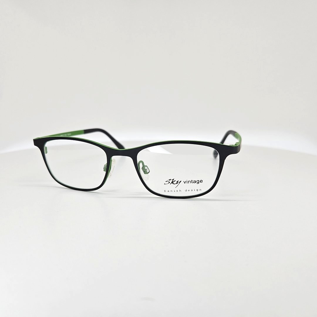 Brillestel fra Sky Eyewear, Model EU514, Farve C01. 360 grader produktfoto 02 af 24