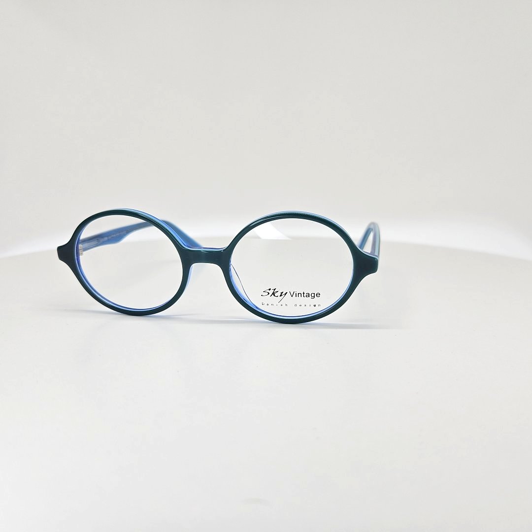 Solbrille fra Sky Eyewear, Model MA205, Farve C2. 360 grader produktfoto 02 af 24